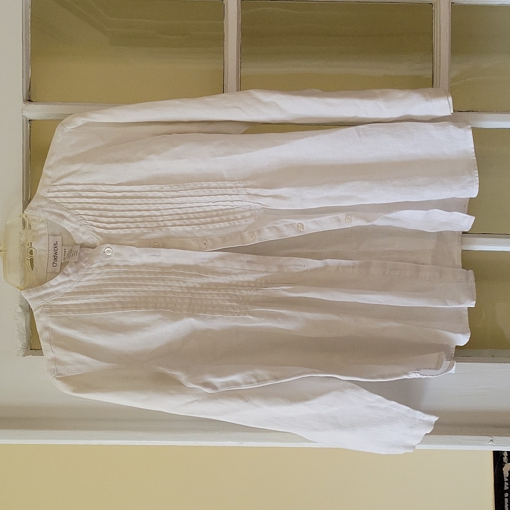 Chadwicks linen button down shirt